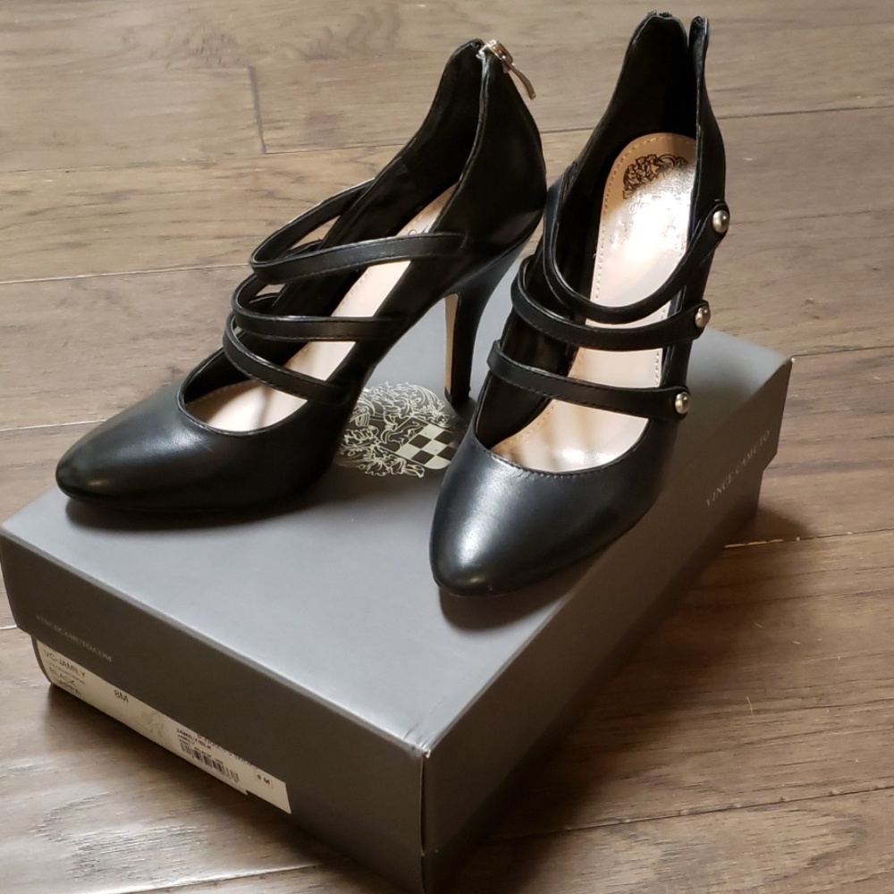 Vince Camuto VC-Jamily Black Leather Heels 8